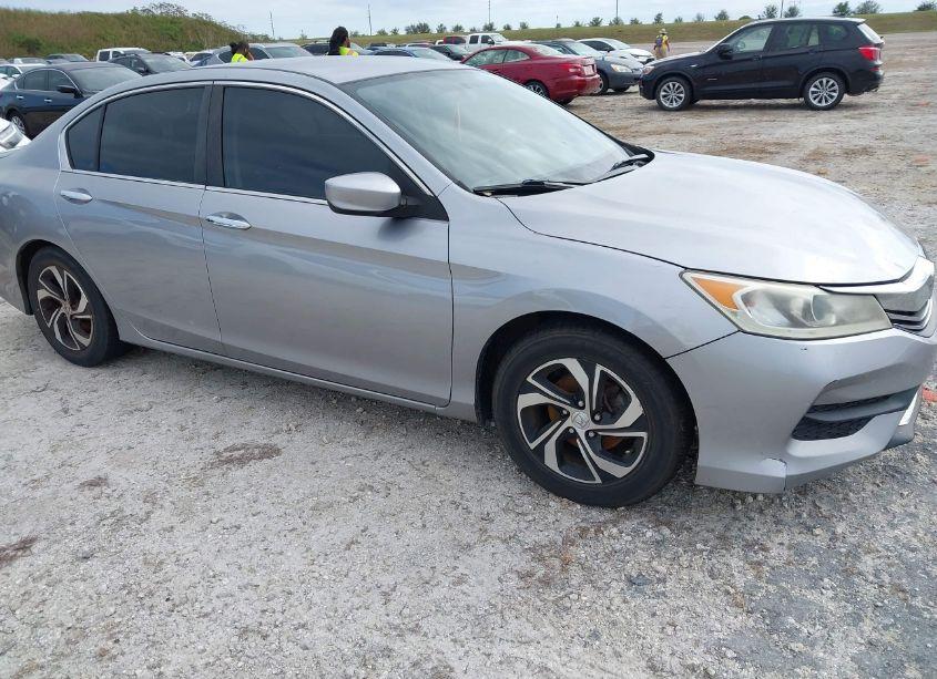 2016 Honda Accord LX (VIN 1HGCR2F31GA143819) main photo