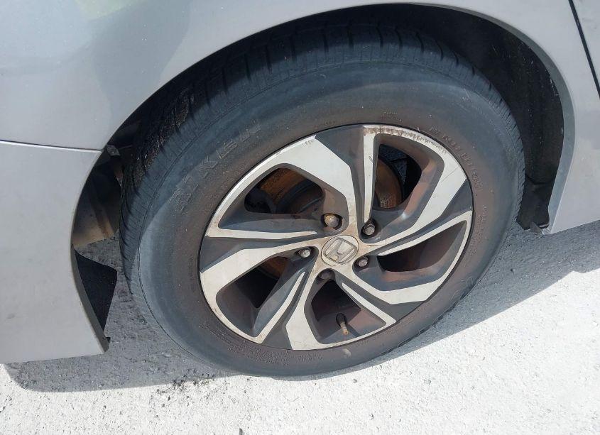 Photo 16 of 2016 Honda Accord LX (VIN 1HGCR2F31GA143819)