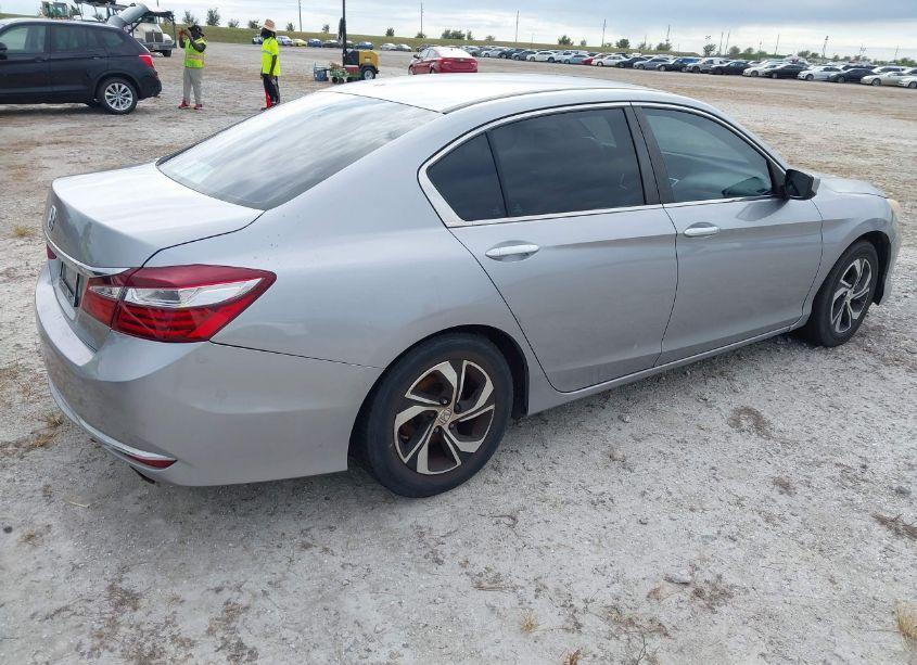 Photo 4 of 2016 Honda Accord LX (VIN 1HGCR2F31GA143819)