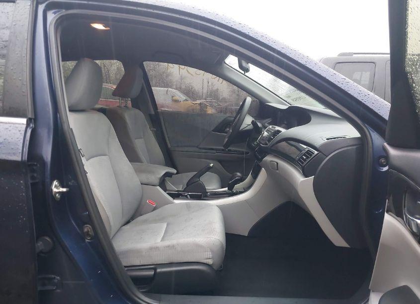 Photo 5 of 2016 Honda Accord LX (VIN 1HGCR2F31GA159373)