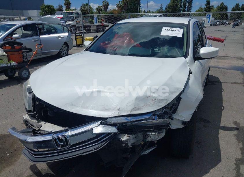 Photo 6 of 2016 Honda Accord LX (VIN 1HGCR2F31GA160622)