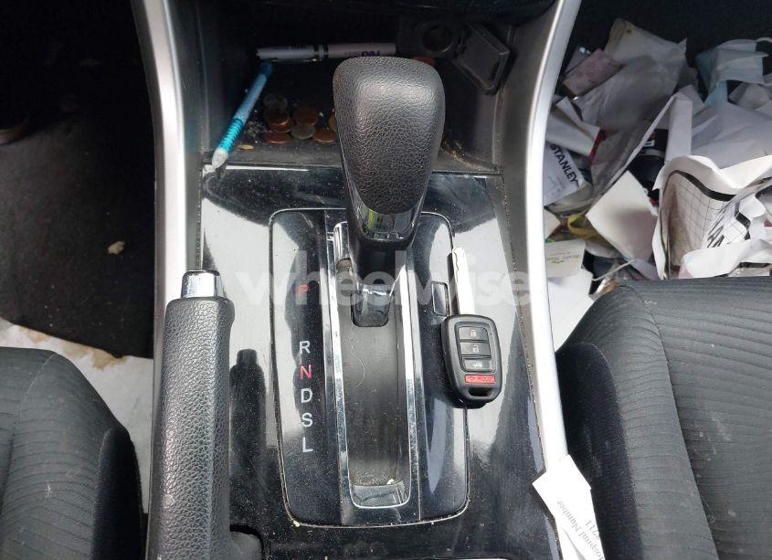 Photo 11 of 2016 Honda Accord LX (VIN 1HGCR2F31GA192731)