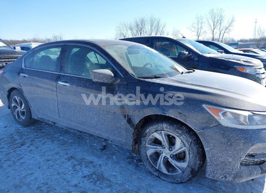 Photo 13 of 2016 Honda Accord LX (VIN 1HGCR2F31GA199906)