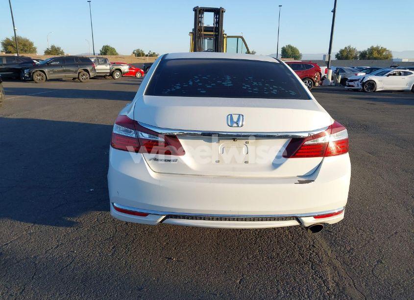 Photo 16 of 2016 Honda Accord LX (VIN 1HGCR2F31GA224125)