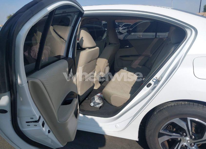 Photo 8 of 2016 Honda Accord LX (VIN 1HGCR2F31GA224125)