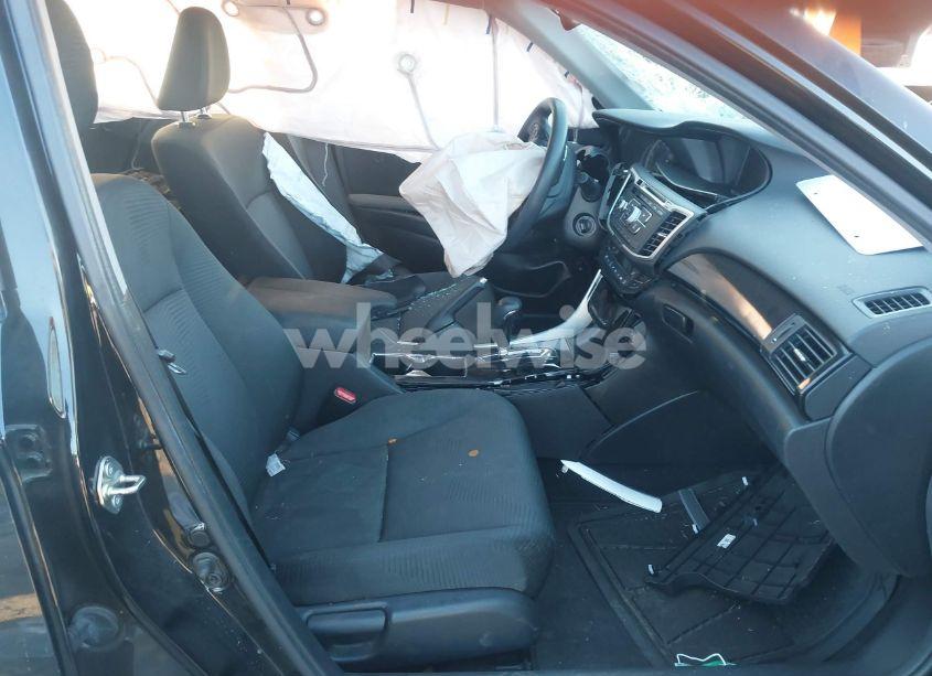 Photo 5 of 2016 Honda Accord LX (VIN 1HGCR2F31GA226084)