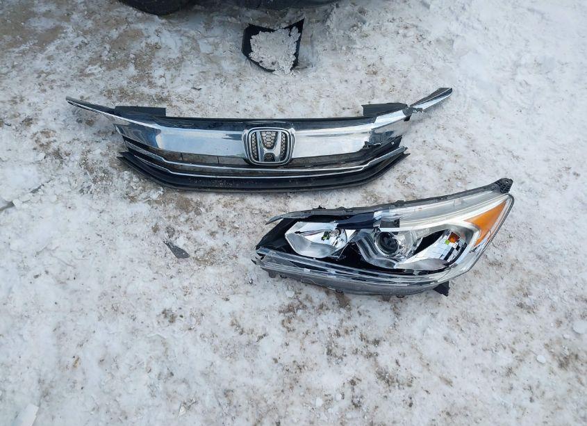 Photo 12 of 2017 Honda Accord LX (VIN 1HGCR2F31HA053247)