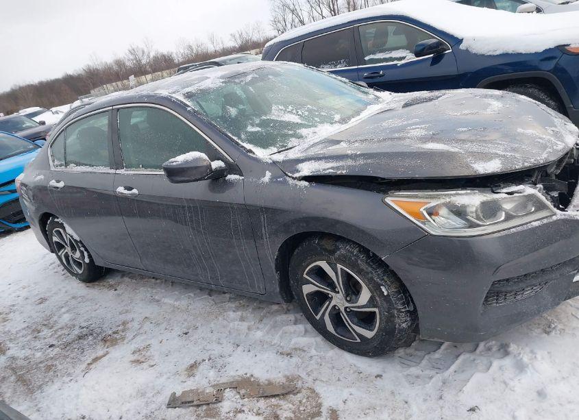 Photo 14 of 2017 Honda Accord LX (VIN 1HGCR2F31HA053247)