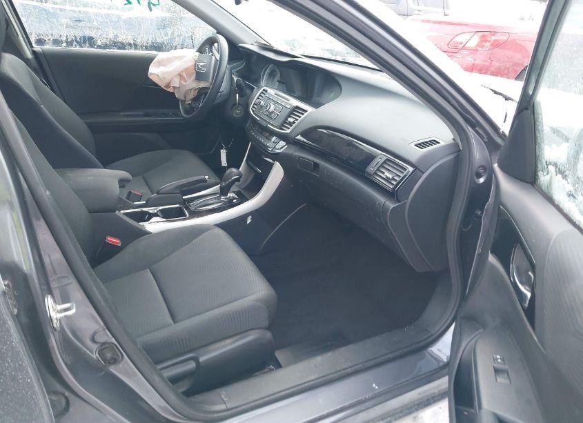 Photo 5 of 2017 Honda Accord LX (VIN 1HGCR2F31HA053247)