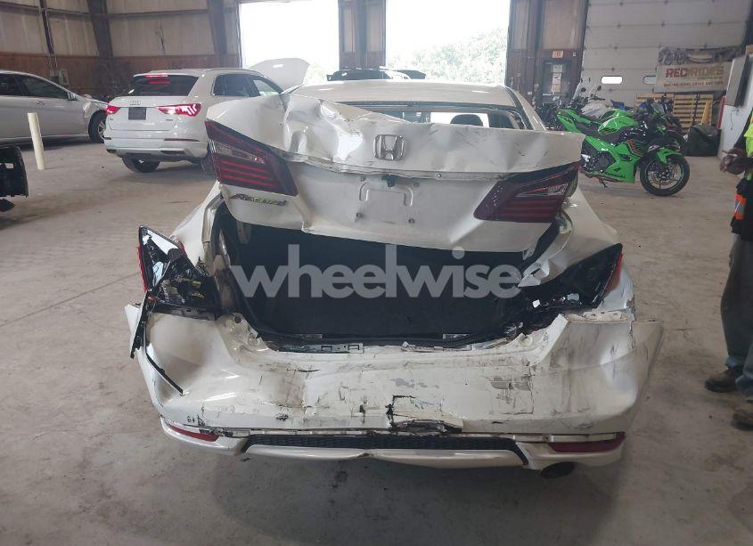 Photo 16 of 2017 Honda Accord LX (VIN 1HGCR2F31HA058853)