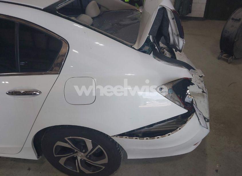 Photo 18 of 2017 Honda Accord LX (VIN 1HGCR2F31HA058853)