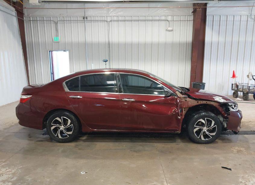 Photo 13 of 2017 Honda Accord LX (VIN 1HGCR2F31HA073689)