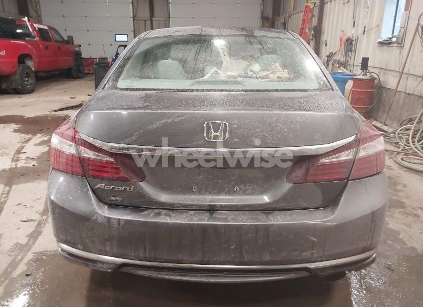 Photo 17 of 2017 Honda Accord LX (VIN 1HGCR2F31HA111518)