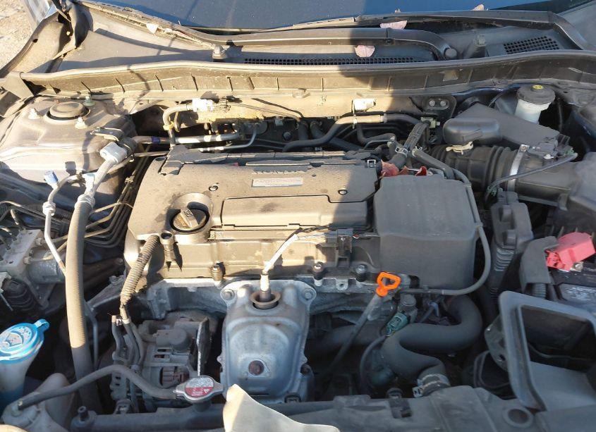 Photo 10 of 2017 Honda Accord LX (VIN 1HGCR2F31HA167491)