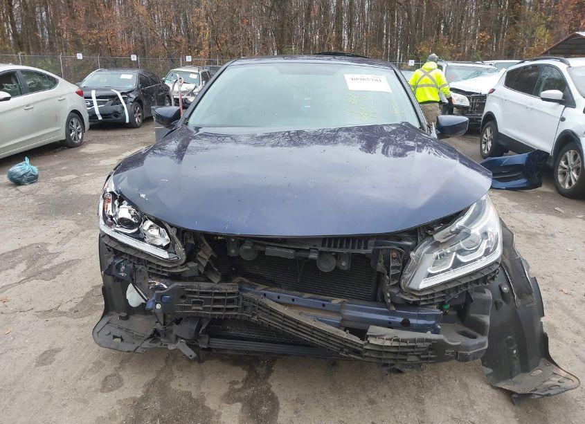 Photo 13 of 2017 Honda Accord LX (VIN 1HGCR2F31HA183416)