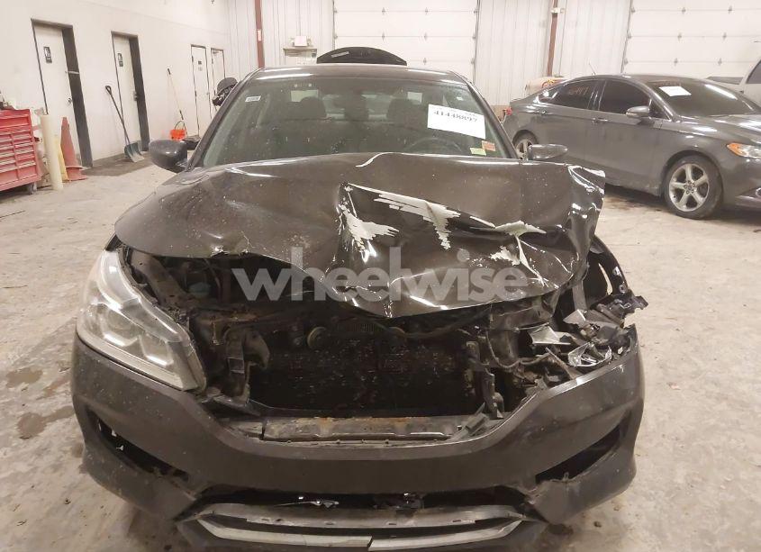 Photo 12 of 2017 Honda Accord LX (VIN 1HGCR2F31HA196604)