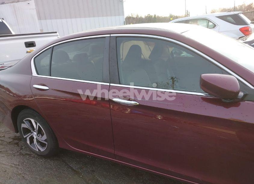 Photo 13 of 2017 Honda Accord LX (VIN 1HGCR2F31HA273388)