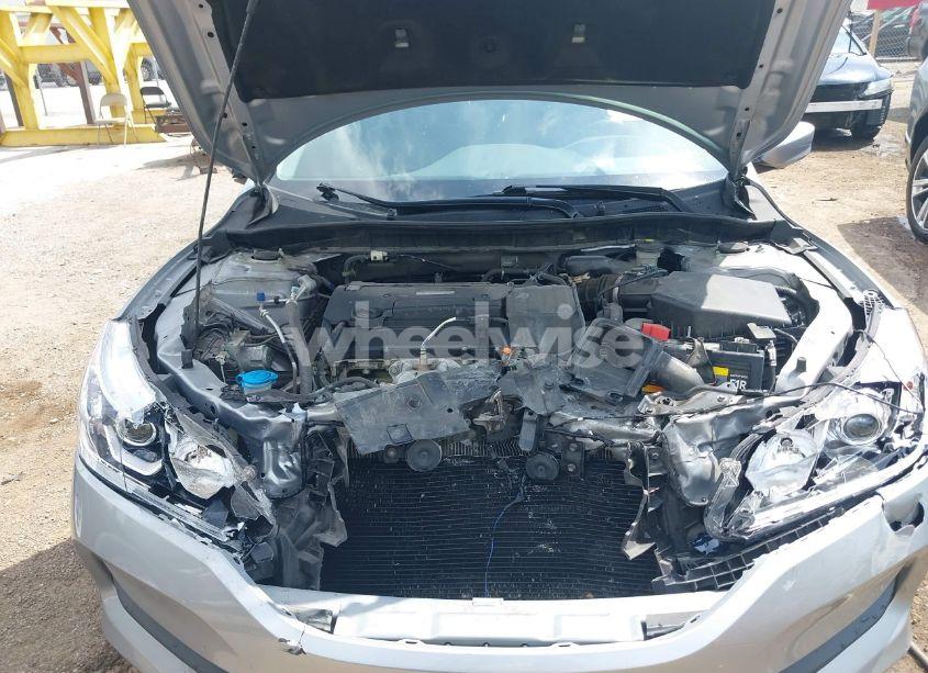 Photo 10 of 2017 Honda Accord LX (VIN 1HGCR2F31HA280289)