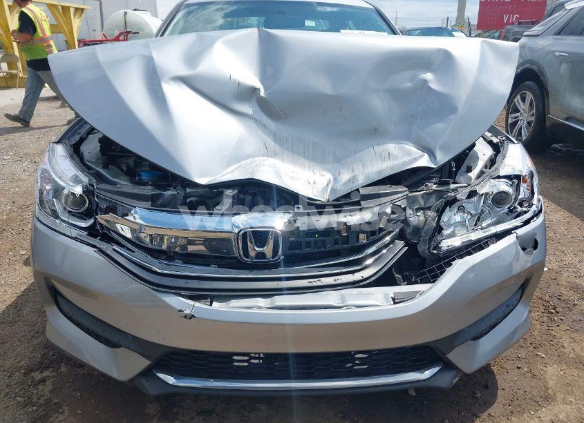 Photo 13 of 2017 Honda Accord LX (VIN 1HGCR2F31HA280289)