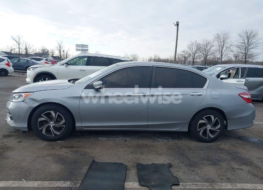 Photo 14 of 2017 Honda Accord LX (VIN 1HGCR2F31HA285783)