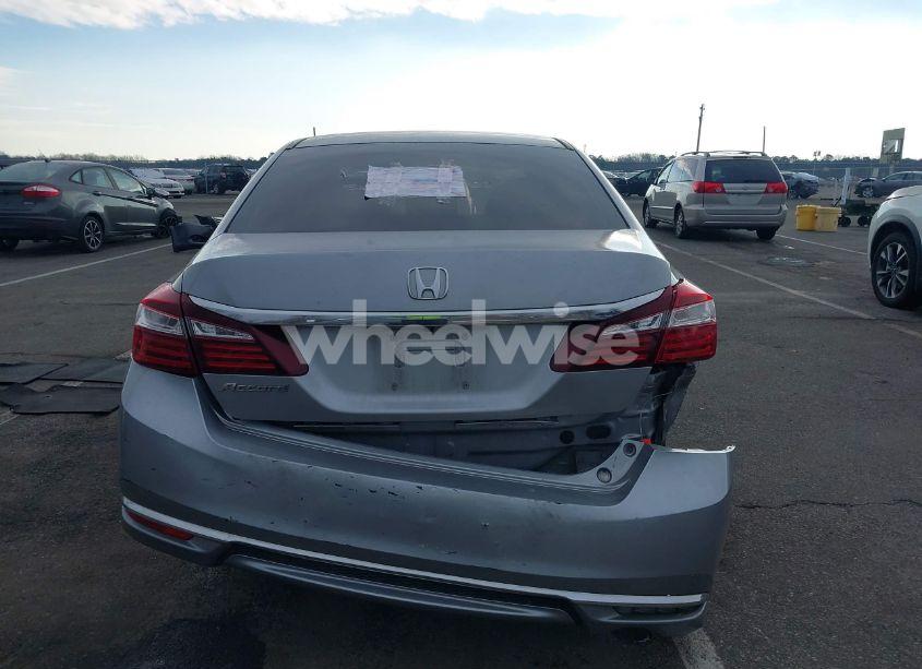 Photo 16 of 2017 Honda Accord LX (VIN 1HGCR2F31HA285783)