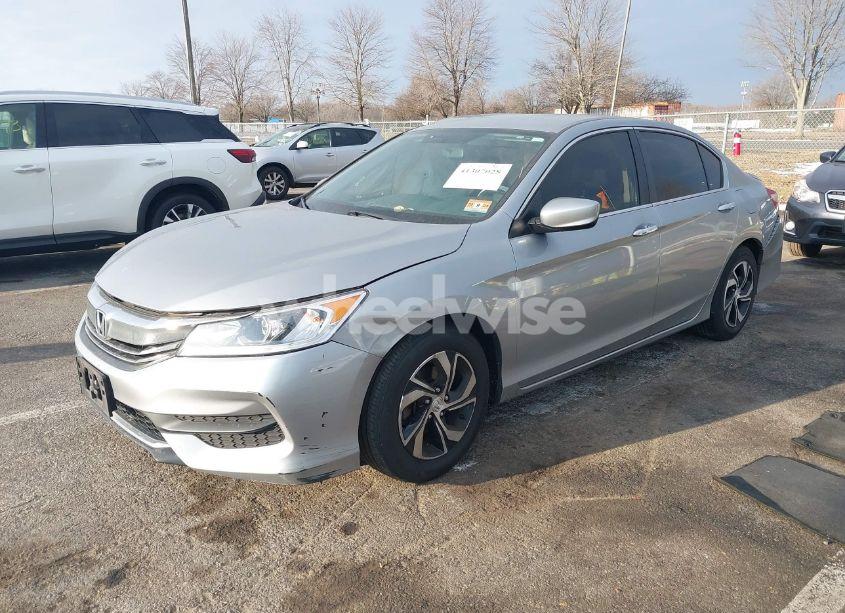 Photo 2 of 2017 Honda Accord LX (VIN 1HGCR2F31HA285783)