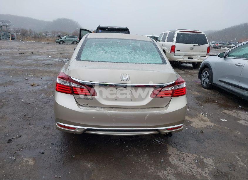 Photo 17 of 2017 Honda Accord LX (VIN 1HGCR2F31HA287095)