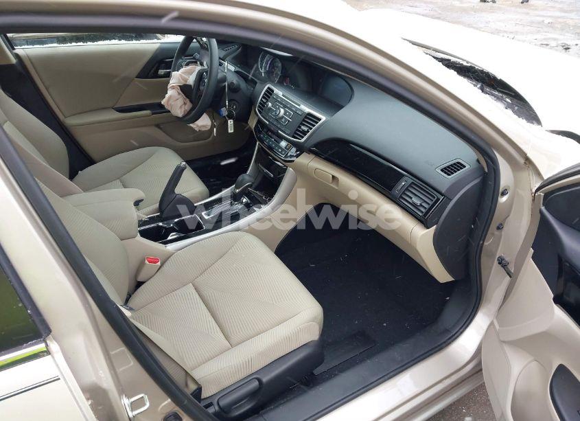 Photo 5 of 2017 Honda Accord LX (VIN 1HGCR2F31HA287095)