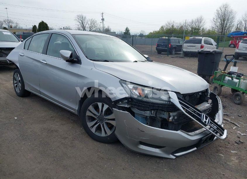 2013 Honda Accord LX (VIN 1HGCR2F32DA002298) main photo