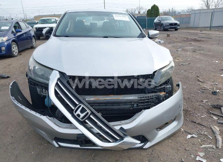 Photo 12 of 2013 Honda Accord LX (VIN 1HGCR2F32DA002298)