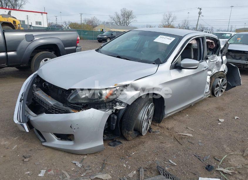 Photo 2 of 2013 Honda Accord LX (VIN 1HGCR2F32DA002298)