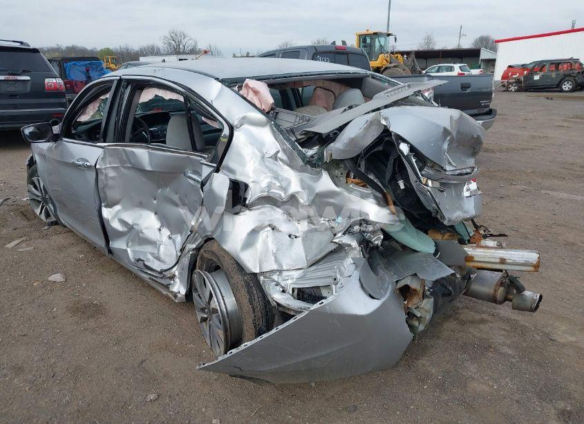 Photo 6 of 2013 Honda Accord LX (VIN 1HGCR2F32DA002298)