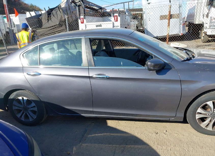 Photo 13 of 2013 Honda Accord LX (VIN 1HGCR2F32DA019912)