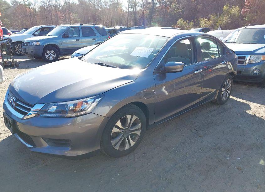 Photo 2 of 2013 Honda Accord LX (VIN 1HGCR2F32DA019912)