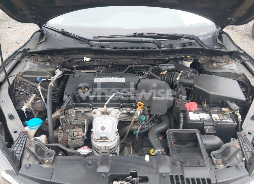 Photo 10 of 2013 Honda Accord LX (VIN 1HGCR2F32DA062856)