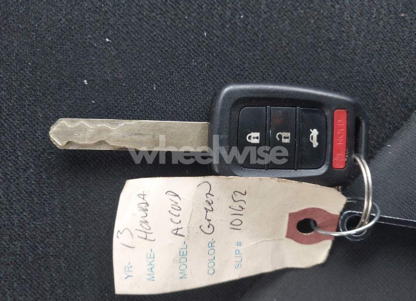 Photo 11 of 2013 Honda Accord LX (VIN 1HGCR2F32DA062856)