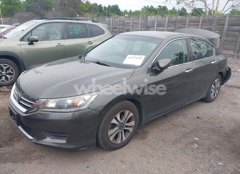 Photo 2 of 2013 Honda Accord LX (VIN 1HGCR2F32DA062856)