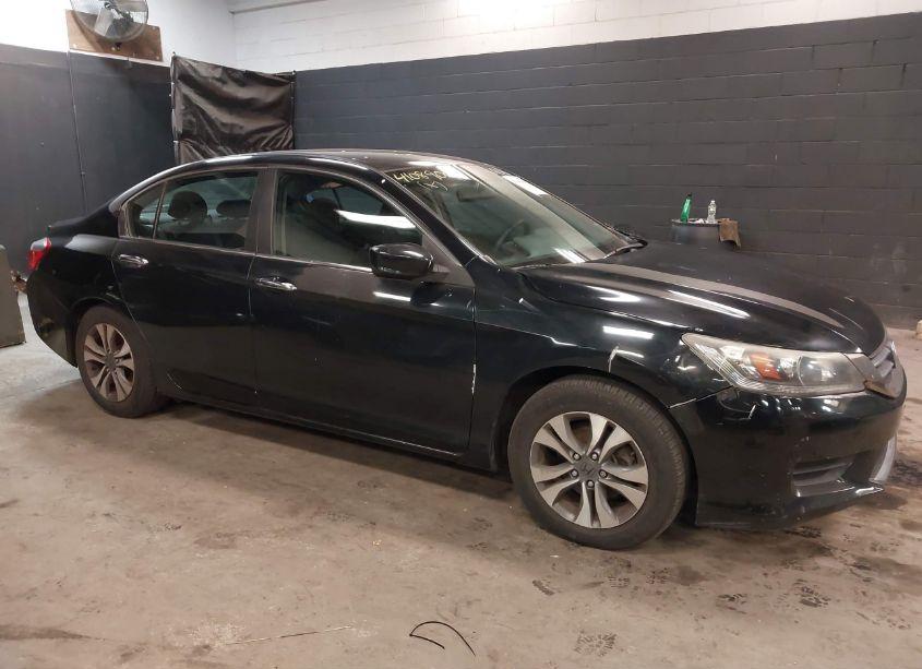 2013 Honda Accord LX (VIN 1HGCR2F32DA068382) main photo