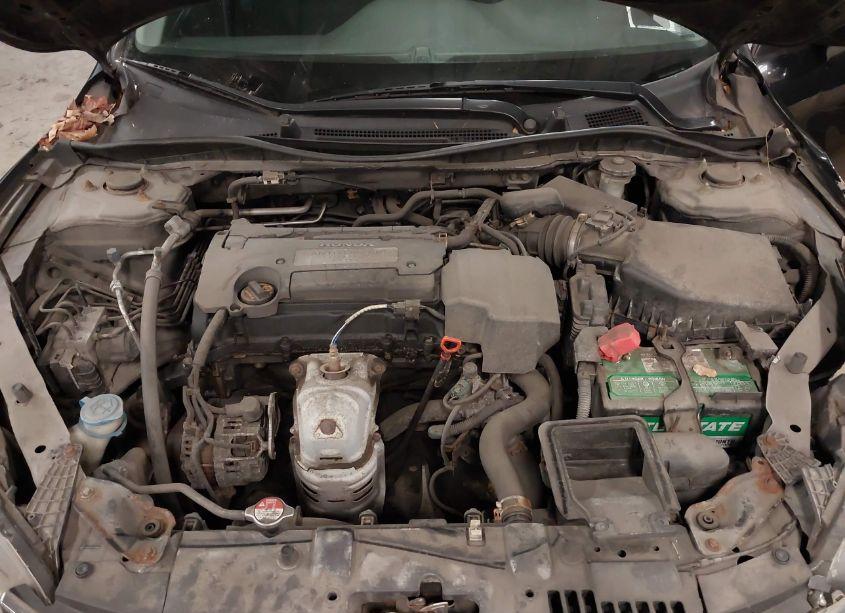 Photo 10 of 2013 Honda Accord LX (VIN 1HGCR2F32DA068382)