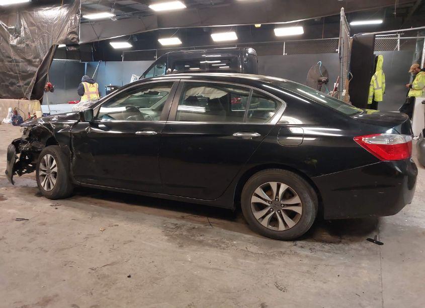 Photo 3 of 2013 Honda Accord LX (VIN 1HGCR2F32DA068382)