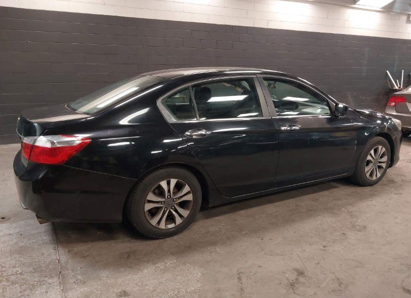 Photo 4 of 2013 Honda Accord LX (VIN 1HGCR2F32DA068382)