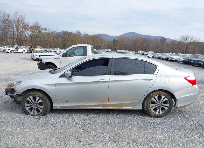 Photo 15 of 2013 Honda Accord LX (VIN 1HGCR2F32DA069435)
