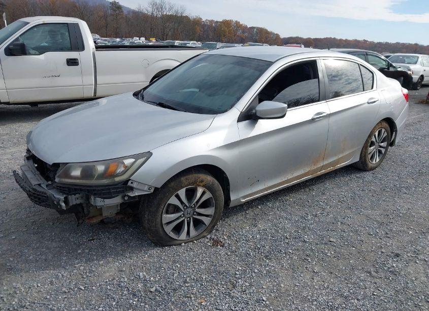 Photo 2 of 2013 Honda Accord LX (VIN 1HGCR2F32DA069435)
