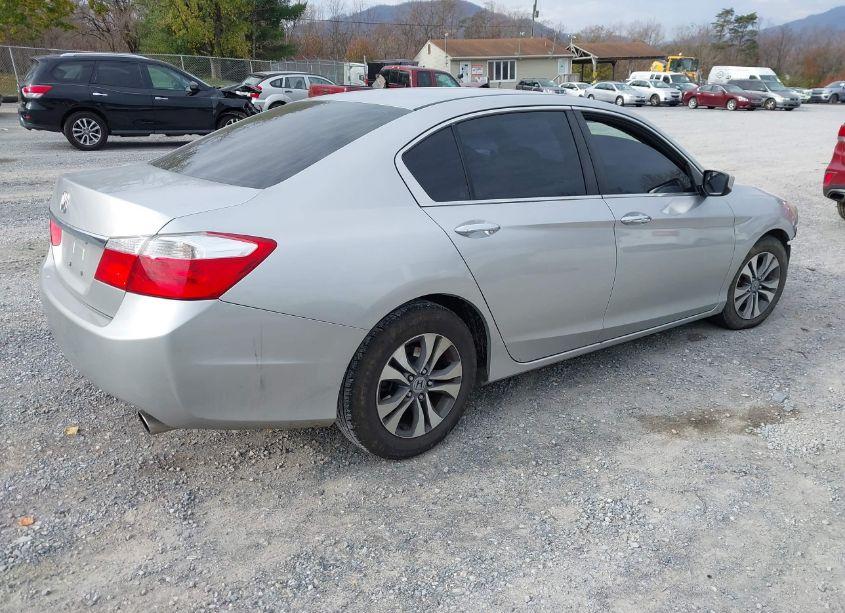 Photo 4 of 2013 Honda Accord LX (VIN 1HGCR2F32DA069435)