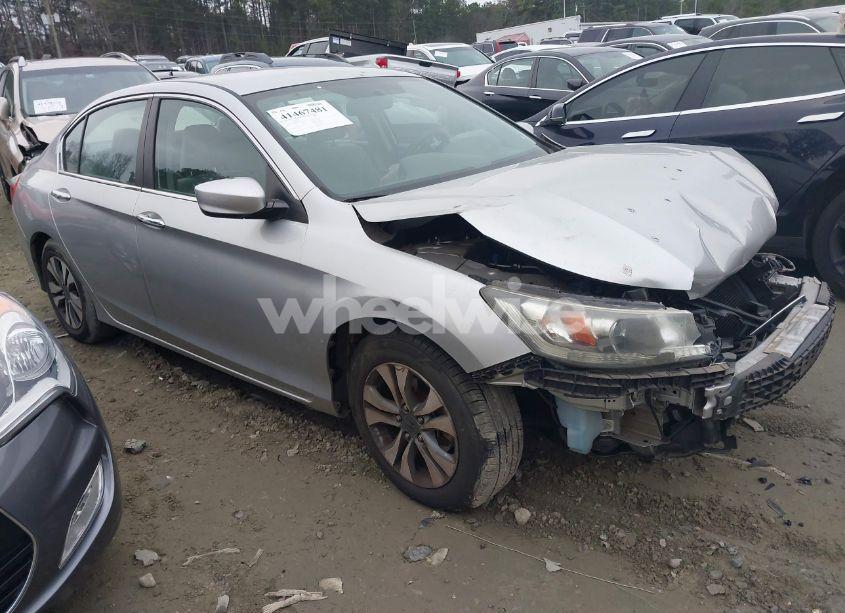 2013 Honda Accord LX (VIN 1HGCR2F32DA083447) main photo