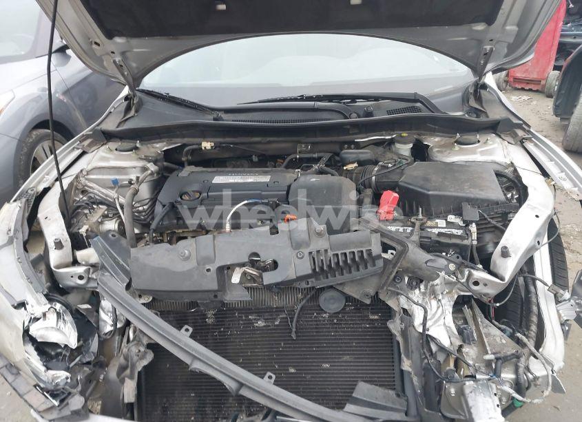 Photo 10 of 2013 Honda Accord LX (VIN 1HGCR2F32DA083447)
