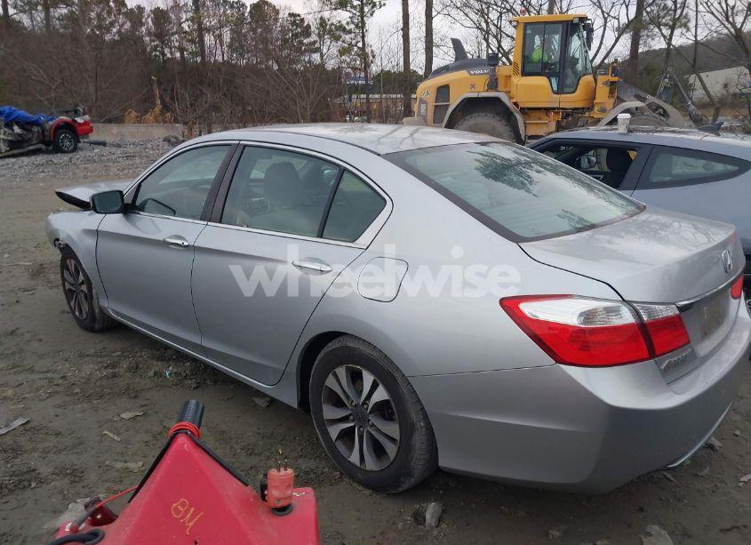 Photo 3 of 2013 Honda Accord LX (VIN 1HGCR2F32DA083447)
