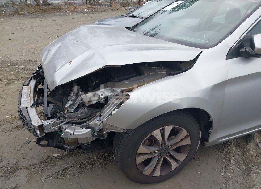 Photo 6 of 2013 Honda Accord LX (VIN 1HGCR2F32DA083447)