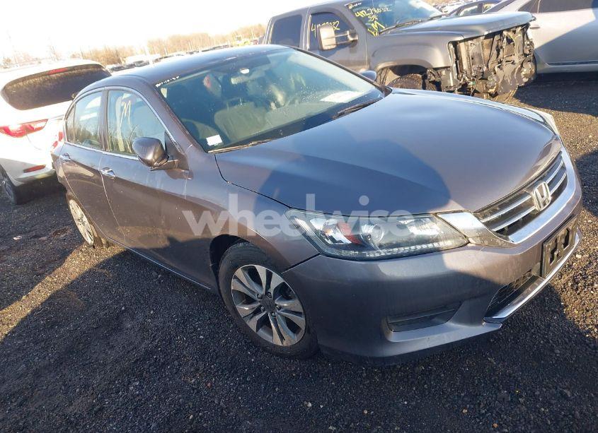 2013 Honda Accord LX (VIN 1HGCR2F32DA108881) main photo