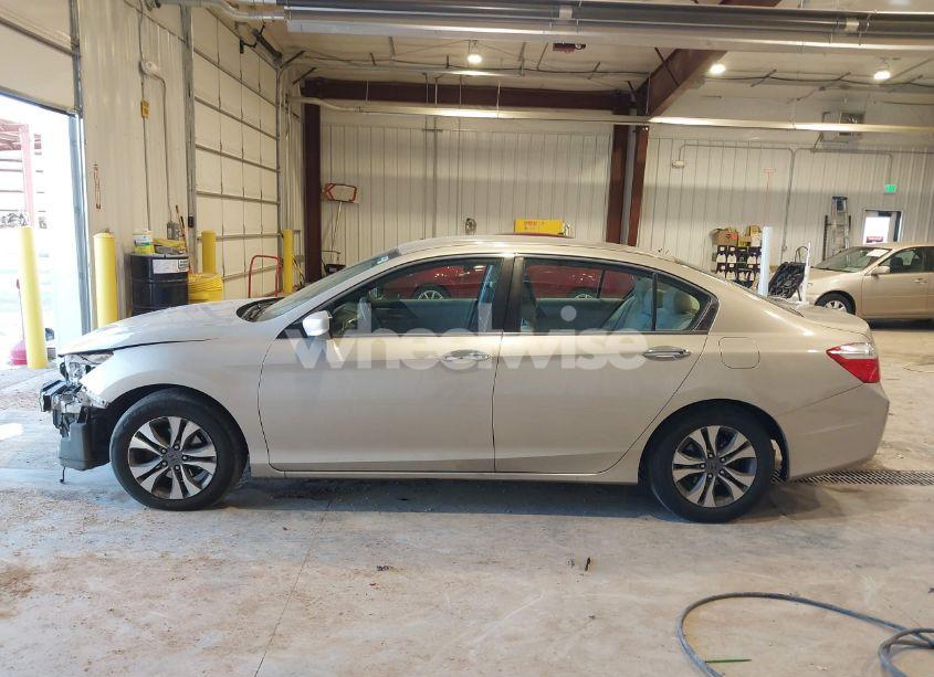 Photo 15 of 2013 Honda Accord LX (VIN 1HGCR2F32DA113224)
